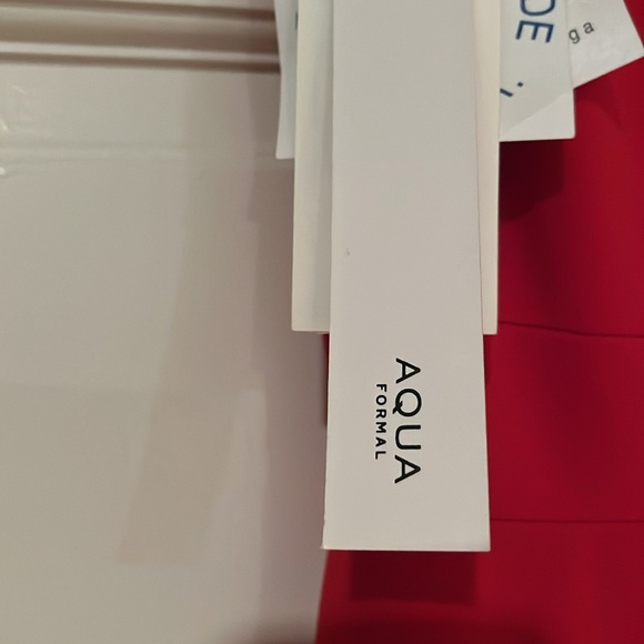 Prom perfect! Aqua Formal Long Red Gown with cut out in front. New with tags. - Picture 4 of 6